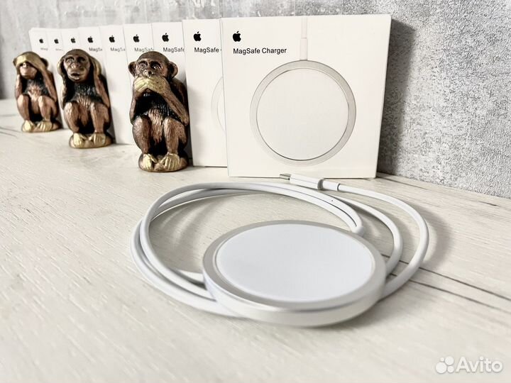 Беспроводная зарядка для iPhone MagSafe charger