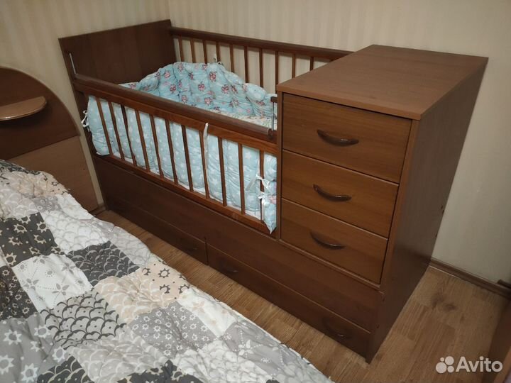 Детская кроватка трансформер с комодом