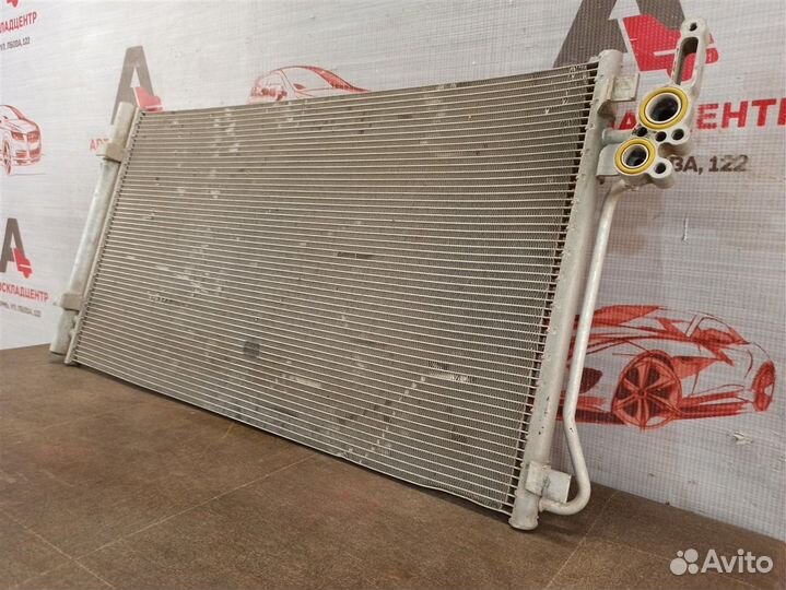 Конденсер (радиатор кондиционера) Jaguar E-Pace