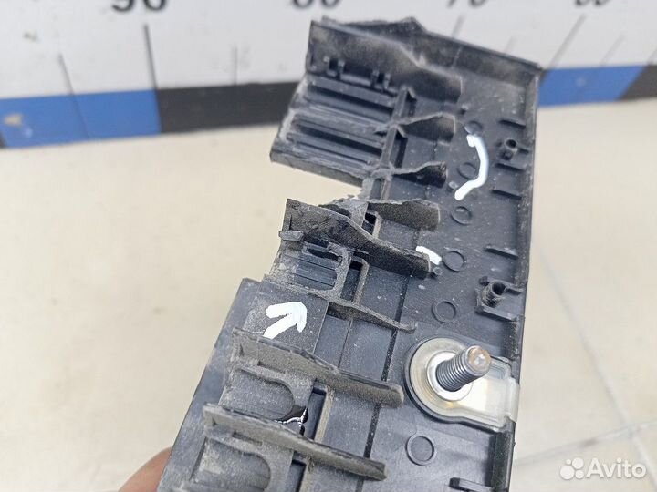 Блок предохранителей Touran 2003-2010