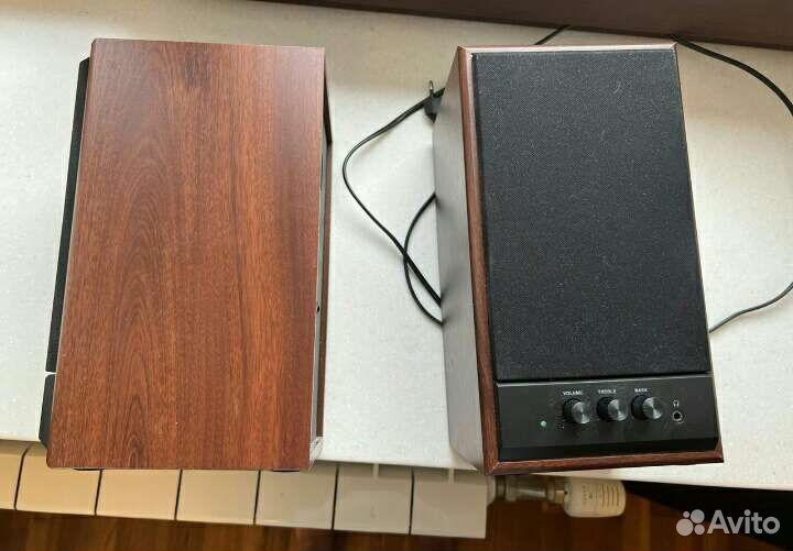 Колонки для компьютера Sven 702