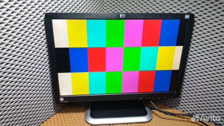 Широкоформатный ЖК монитор HP L1908W