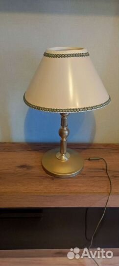 Лампа / прикроватная / светильник / ночник