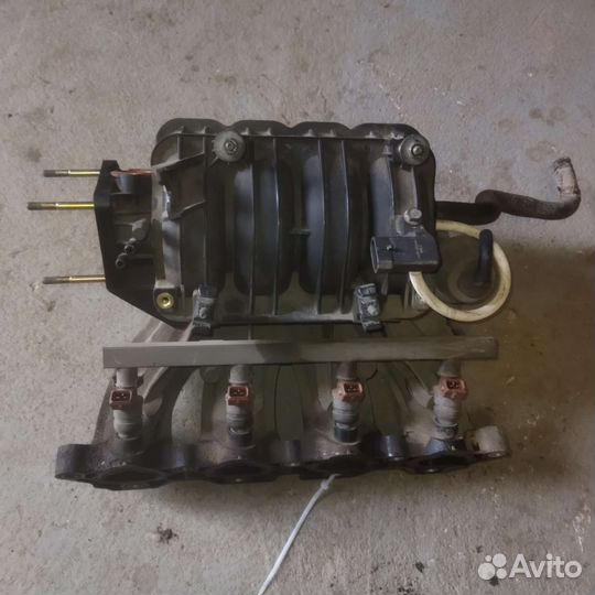 Впускной коллектор Chevrolet Lacetti 1.6