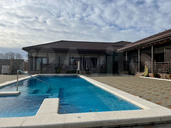 Коттедж 320 м² на участке 27 сот.