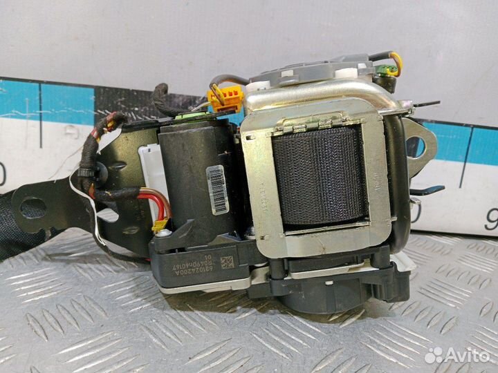 Б/У Ремень передний левый Mercedes W222#001