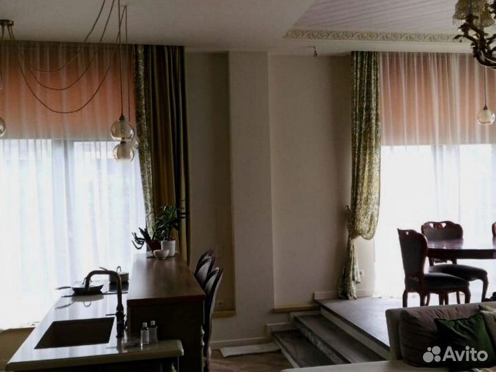 Рулонные шторы с Алисой на заказ