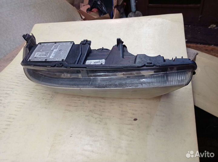 Фара левая Renault Laguna 2 кенон в сборе