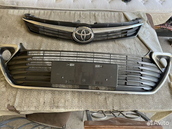 Решетки на camry 55