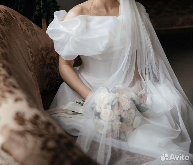 Свадебное платье длинное