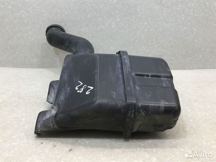 Резонатор воздушного фильтра Nissan X-Trail (T31)