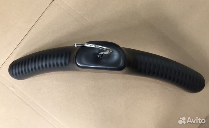 Вешалка плечики для верхней одежды широкая