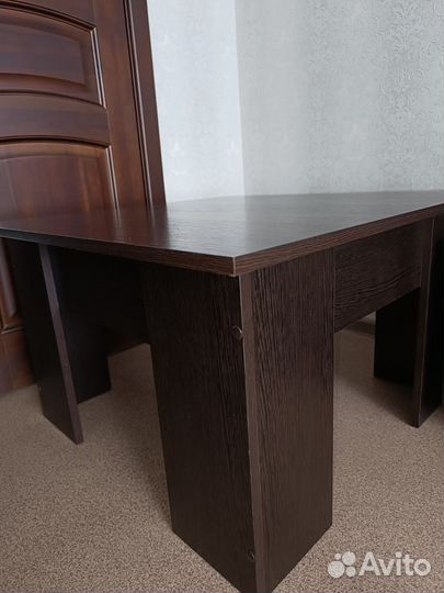 Журнальный столик