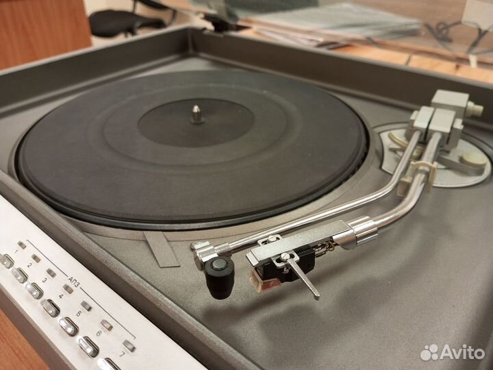 Продам стереокомплекс Estonia-010