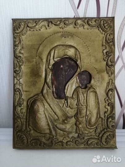 Иконы (Мать Богородица и Иисус Христос)