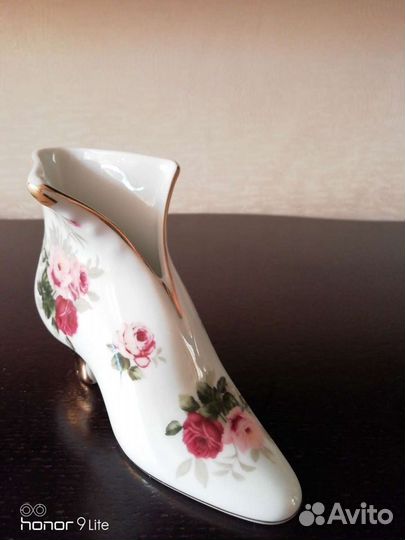 Туфелька фарфор, звонить через авито