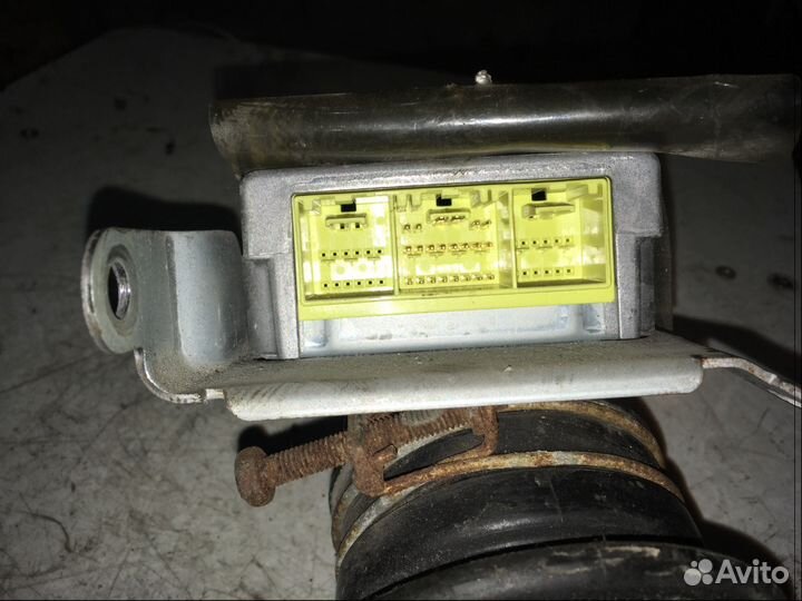 Блок srs airbag Subaru Legacy B11 98221AC151