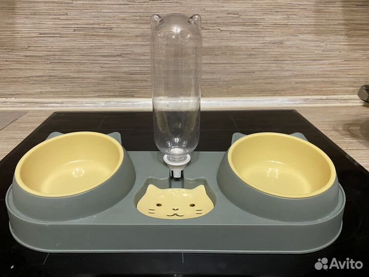 Миски для кошек с поилкой