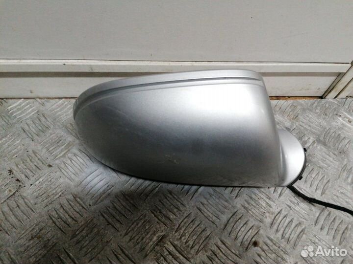 Зеркало правое Skoda Octavia A5 1.4 BUD 2010