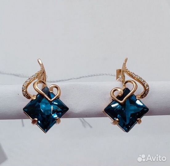 Золотые серьги с фианитом