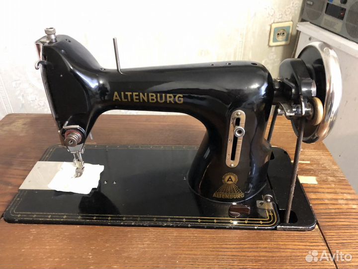 Швейная машина altenburg