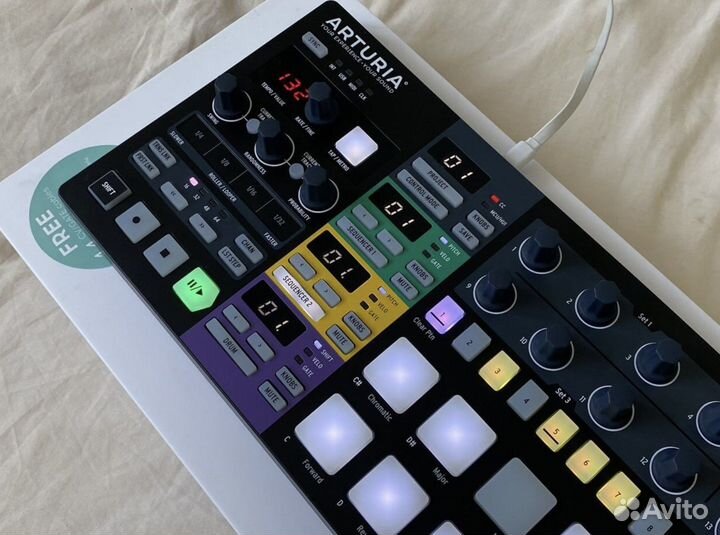 Arturia Beatstep Pro Black Edition