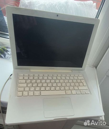 Apple MacBook