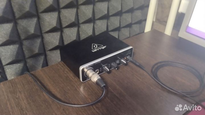 Behringer u phoria umc22