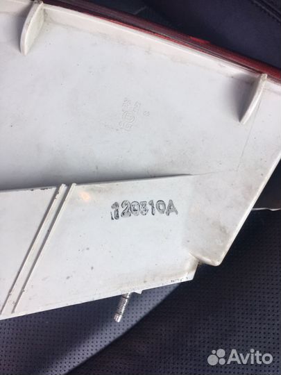 Фонарь задний левый на Хендай Соната yf(6)