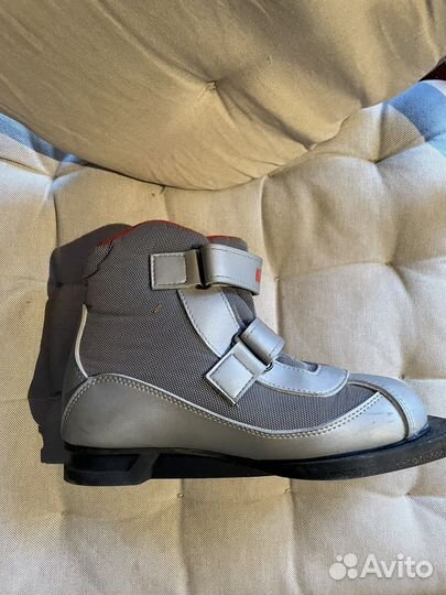 Лыжные ботинки 34