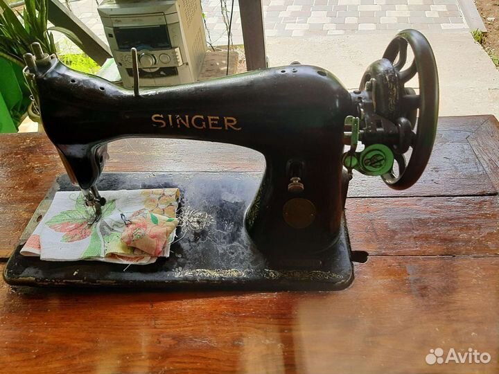 Швейная машина зингер ножная