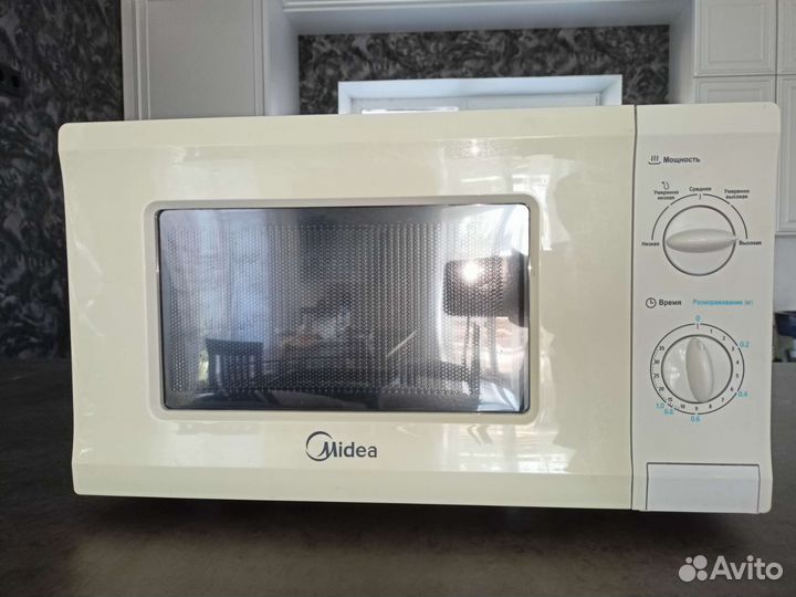 Микроволновая печь Midea