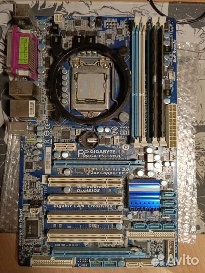 Материнская плата с процессором и памятью