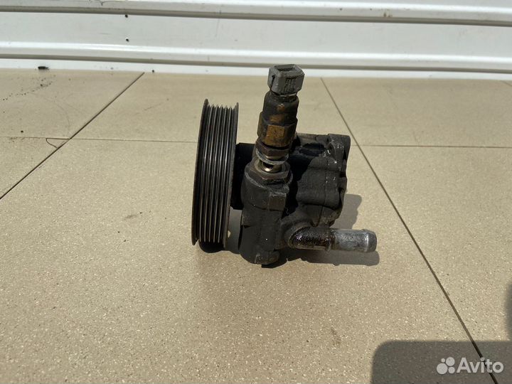 Насос гур Volkswagen Golf 4