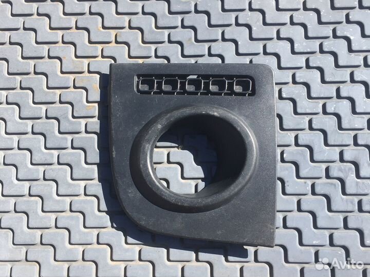 Накладка противотуманной фары правой Ford Fusion