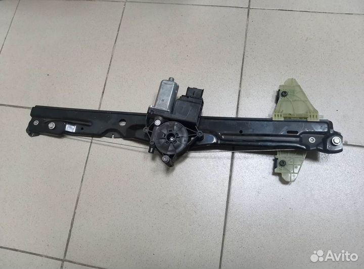 Стеклоподъемник передний правый Peugeot Expert III