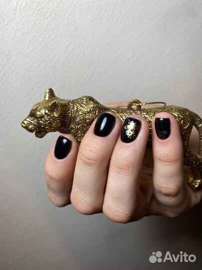 Маникюр с покрытием гель-лак
