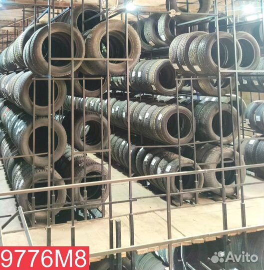 Dunlop Grandtrek SJ8 215/45 R17 85P