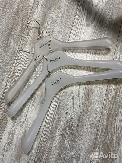 Вешалки для одежды