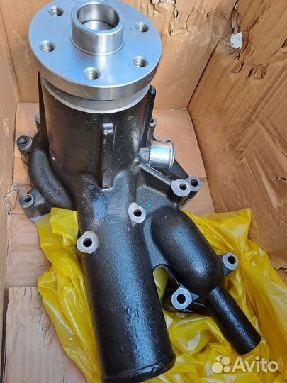 Водяная помпа Hitachi ZX330 ZX350 11365013330