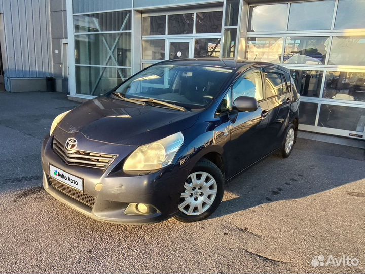 Toyota Verso 1.8 МТ, 2012, 265 000 км