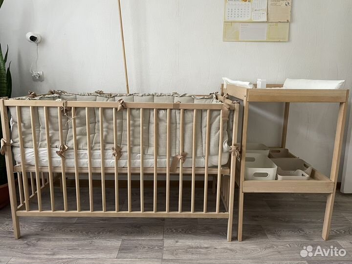 Детская кроватка и пеленальный столик IKEA