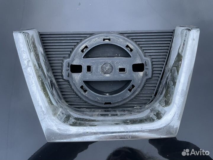 Хром накладка решетки радиатора на Qashqai