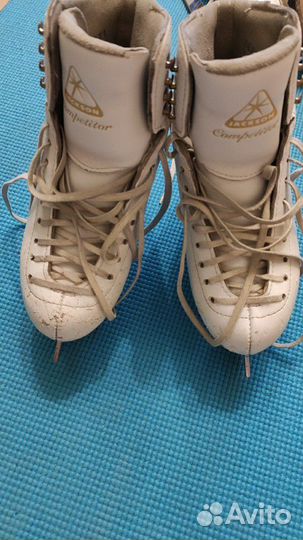 Коньки профессиональные