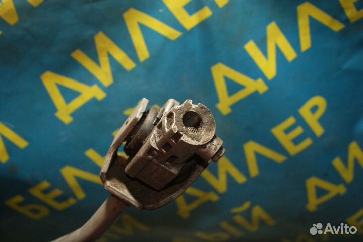 Тяга кпп Audi A6 C4