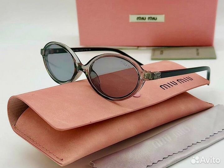 Солнцезащитные очки miu miu