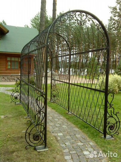 Арка садовая