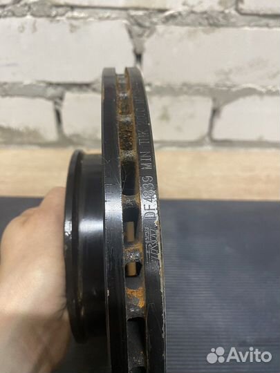 Диск тормозной Kia Rio 2 передний TRW