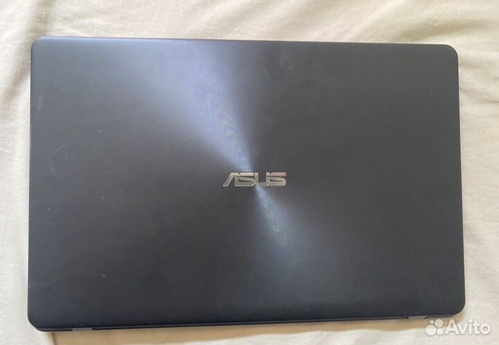 Ноутбук Asus