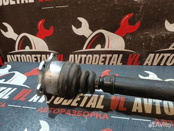 Привод передний левый Audi A6 C5 avant ACK 1999